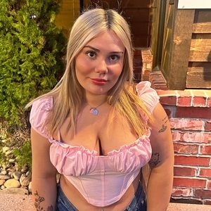 Meet your Posher, Brandi